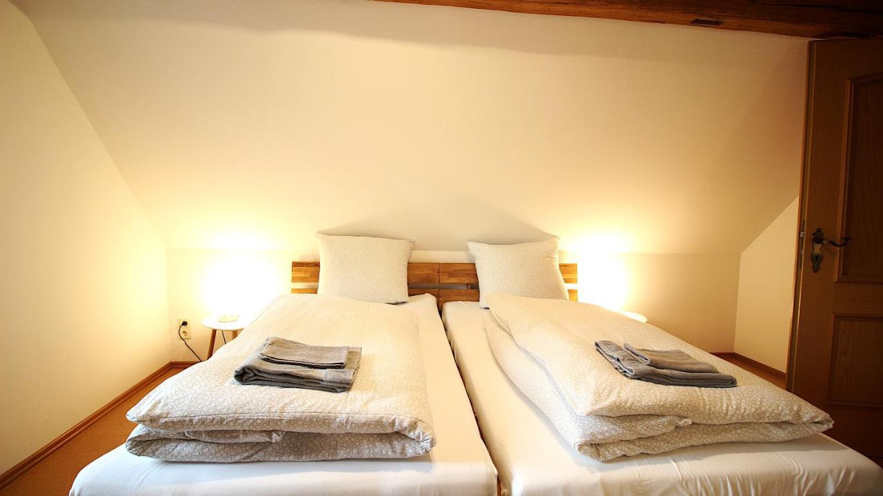 Ferienwohnung Am Wasserschloss 1-3 Ochsenfurt Buitenkant foto