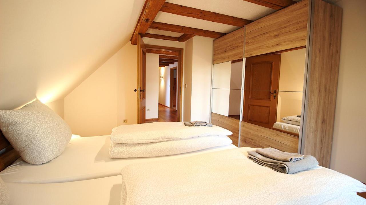 Ferienwohnung Am Wasserschloss 1-3 Ochsenfurt Buitenkant foto