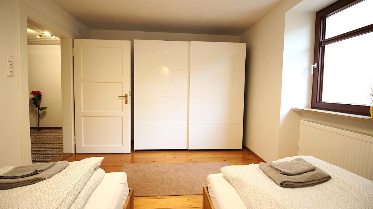 Ferienwohnung Am Wasserschloss 1-3 Ochsenfurt Buitenkant foto
